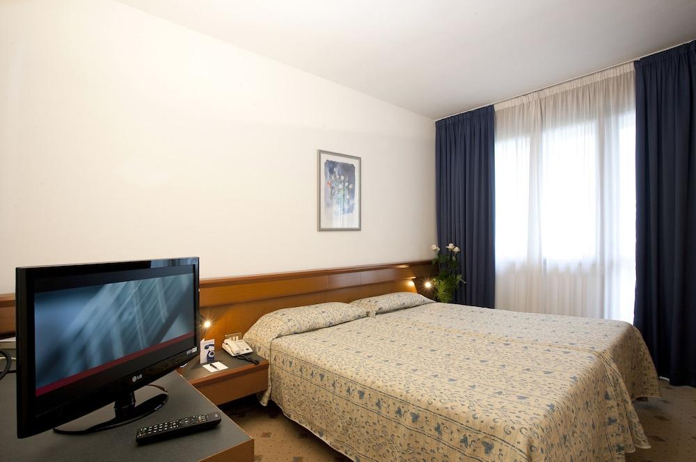 Hotel Du Parc Sirmione Zewnętrze zdjęcie